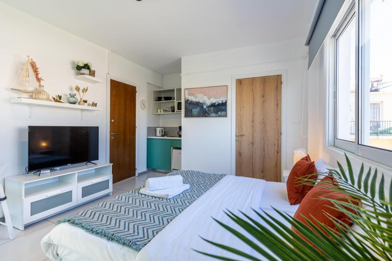Sofia'S Cosy Studio In Larnaca Bagian luar foto